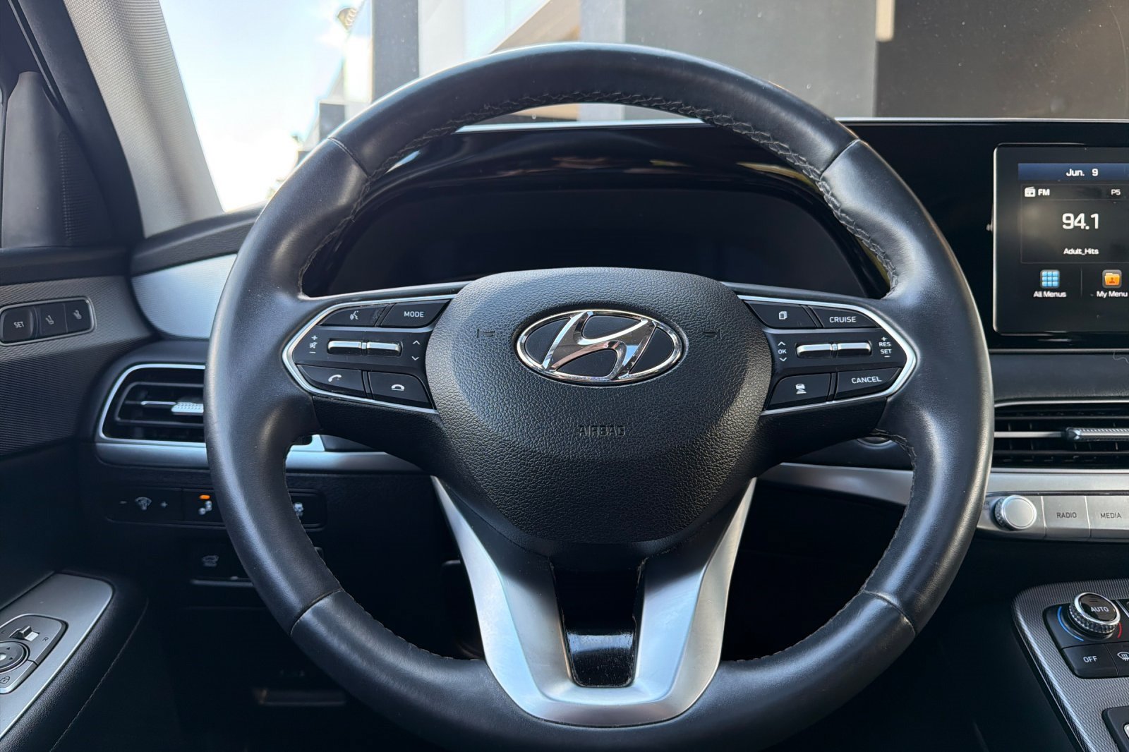 Used 2020 Hyundai Palisade SEL w/ Premium Package AWD/4WD image 24