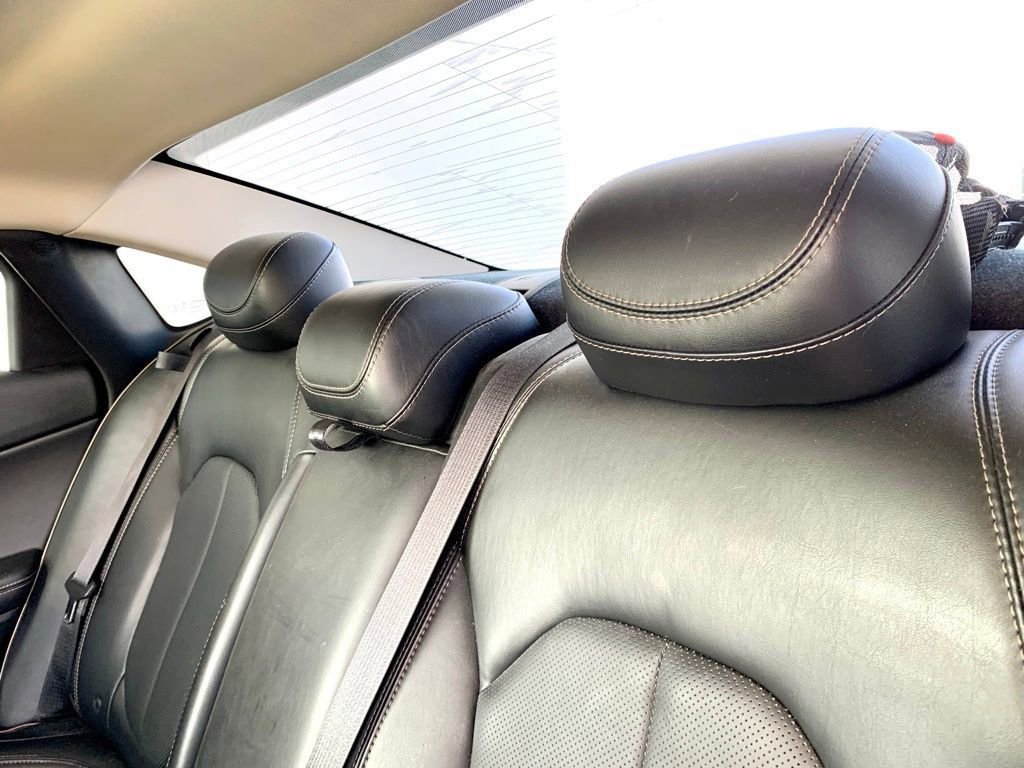 Used 2015 Chrysler 200 C w/ Navigation & Sound Group I image 13