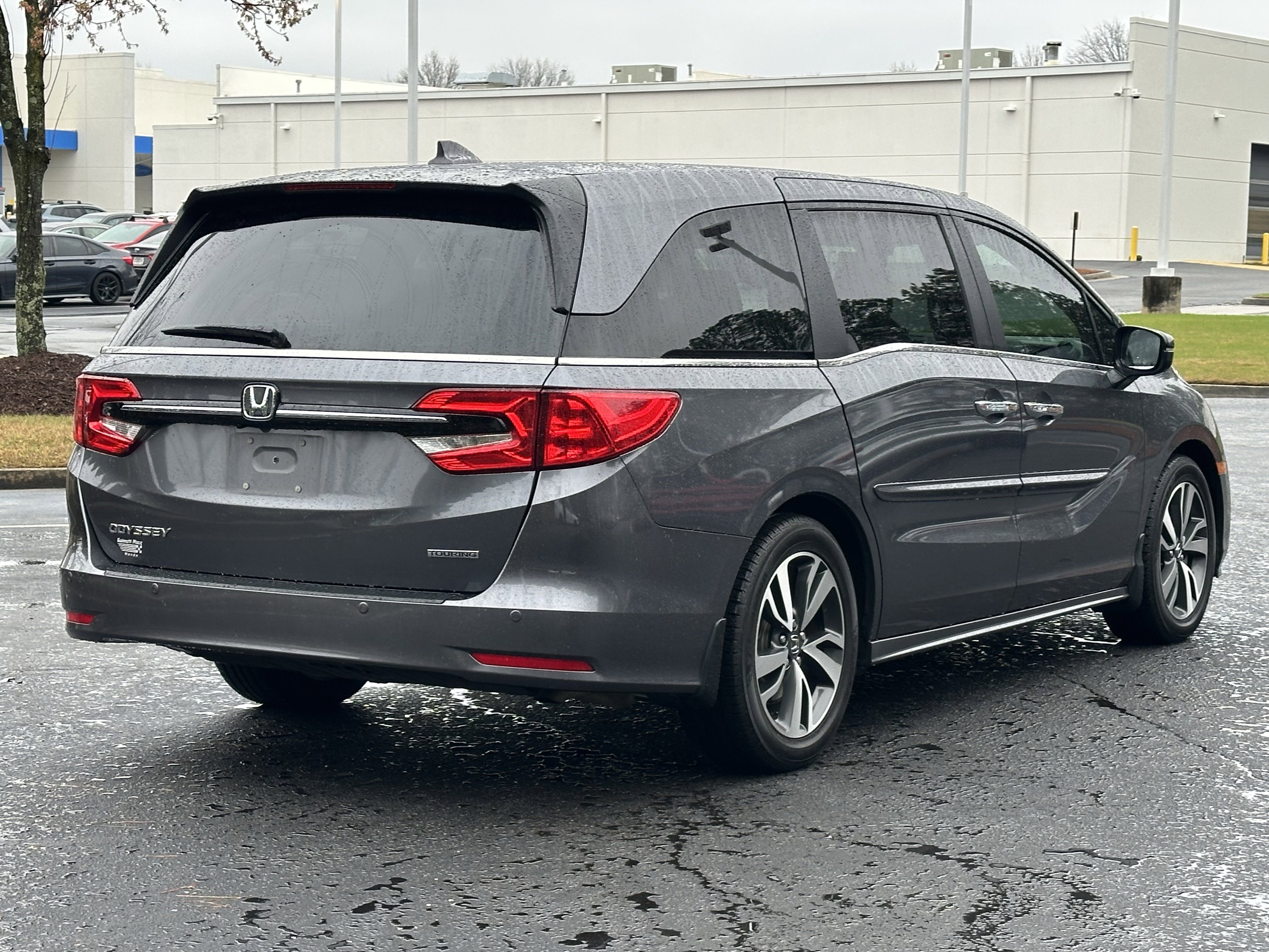 Used 2023 Honda Odyssey Touring image 13