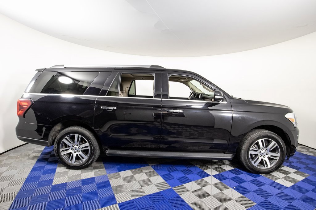 Used 2024 Ford Expedition Max Limited image 3