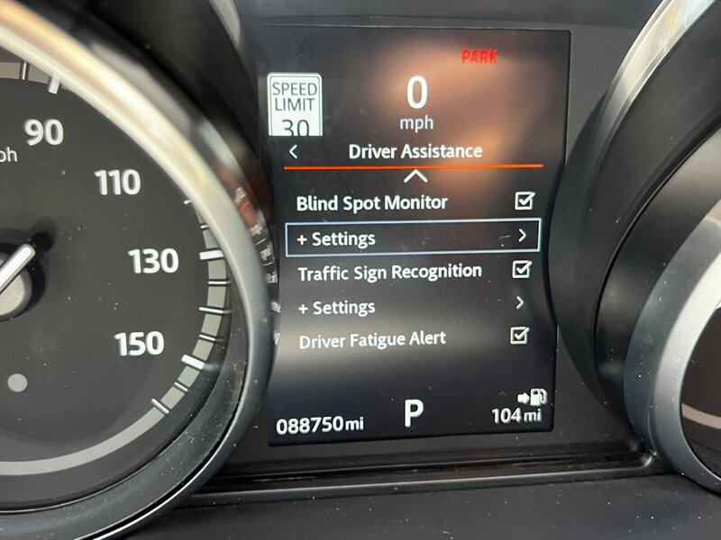 Used 2017 Land Rover Discovery HSE Luxury AWD/4WD image 43