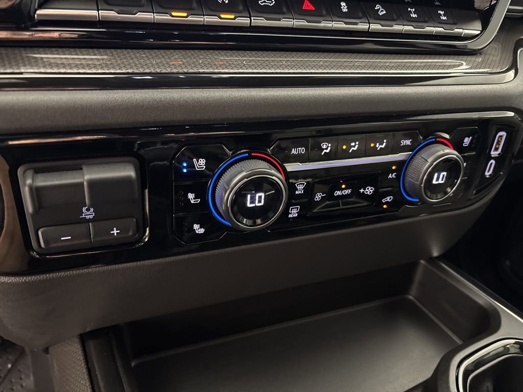 Used 2024 Chevrolet Silverado 1500 ZR2 w/ Technology Package image 53