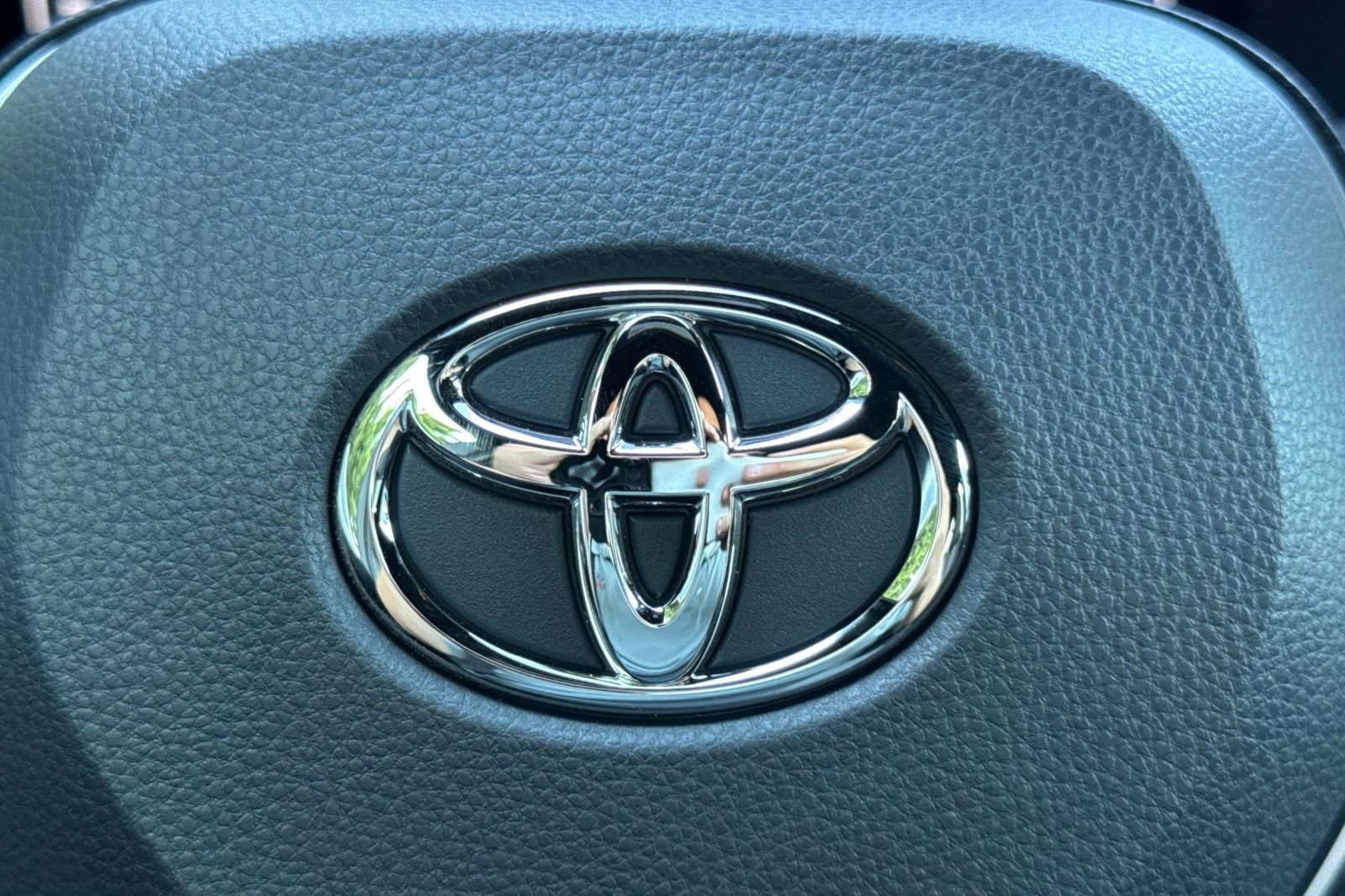 New 2026 Toyota Corolla SE image 32