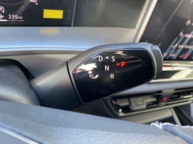 New 2026 Volkswagen Tiguan SE image 30