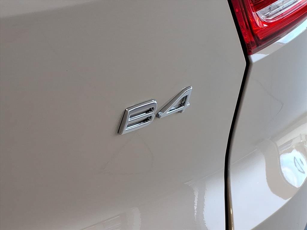 New 2026 Volvo XC40 B4 Plus w/ Protection Package Premier FWD image 11