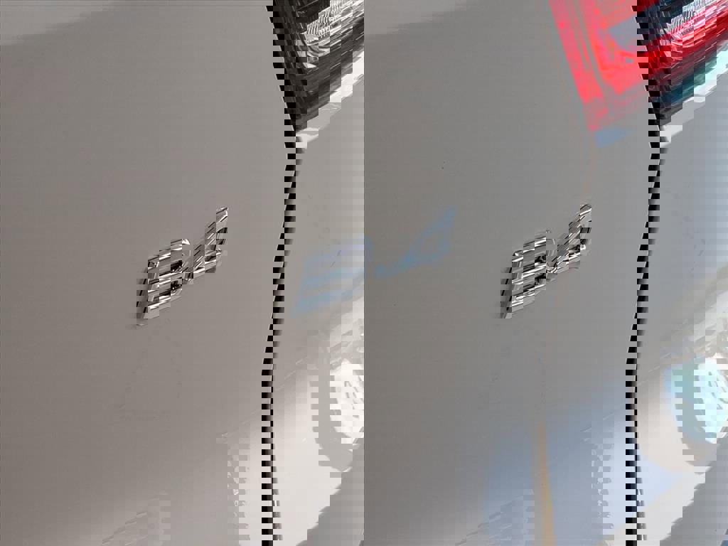 New 2026 Volvo XC40 B4 Plus w/ Protection Package Premier image 11