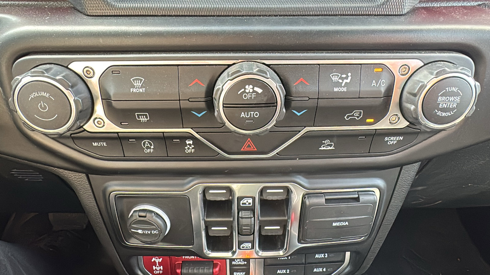 Certified 2022 Jeep Gladiator Rubicon w/ LED Lighting Group image 20