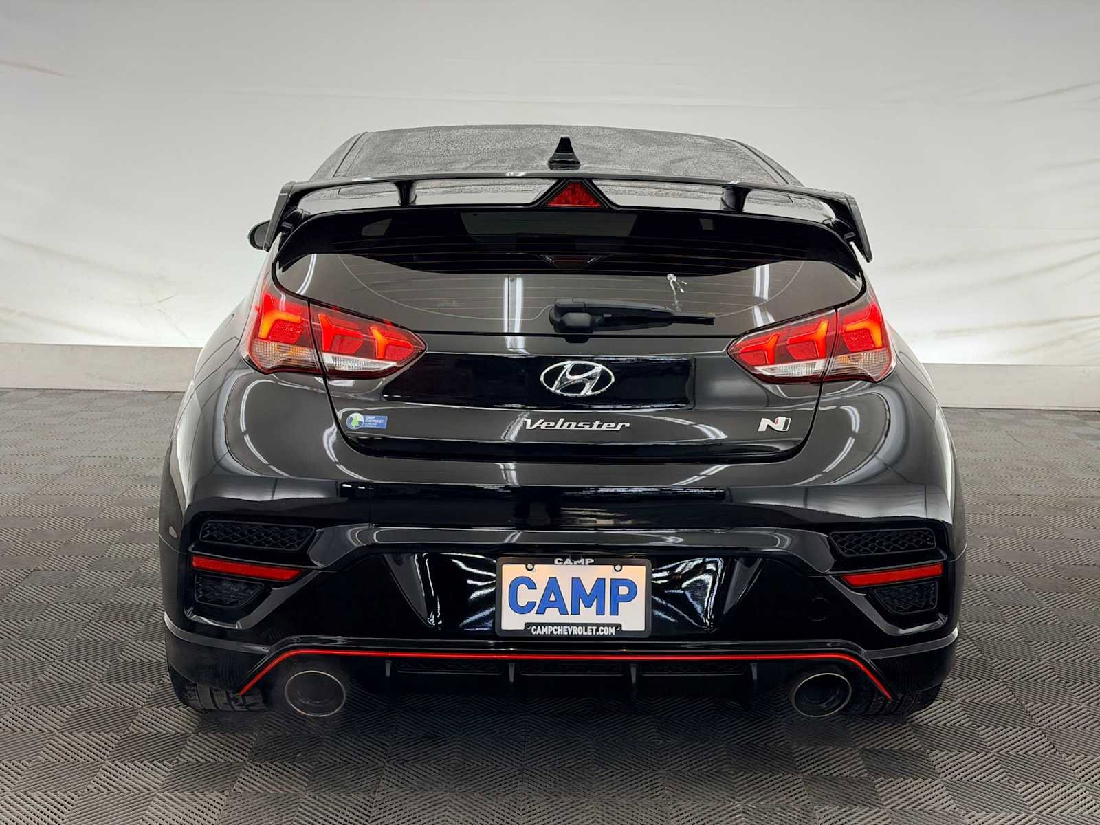 Used 2022 Hyundai Veloster N image 5
