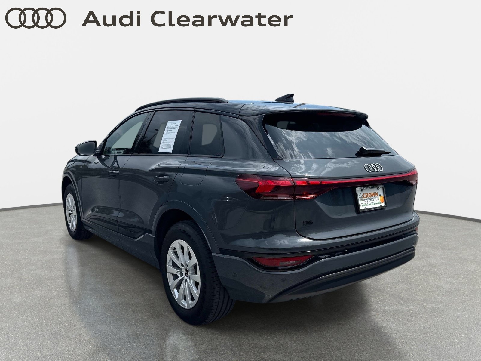 Used 2025 Audi Q6 e-tron Premium RWD image 3