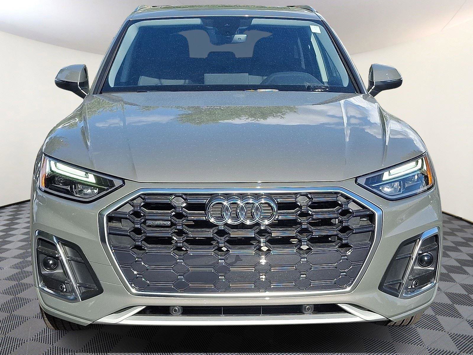 Certified 2025 Audi Q5 2.0T Premium image 2