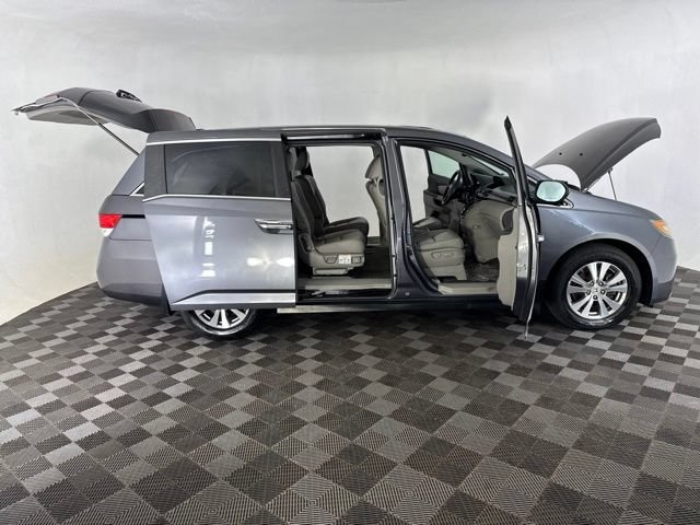 Used 2014 Honda Odyssey EX-L image 17