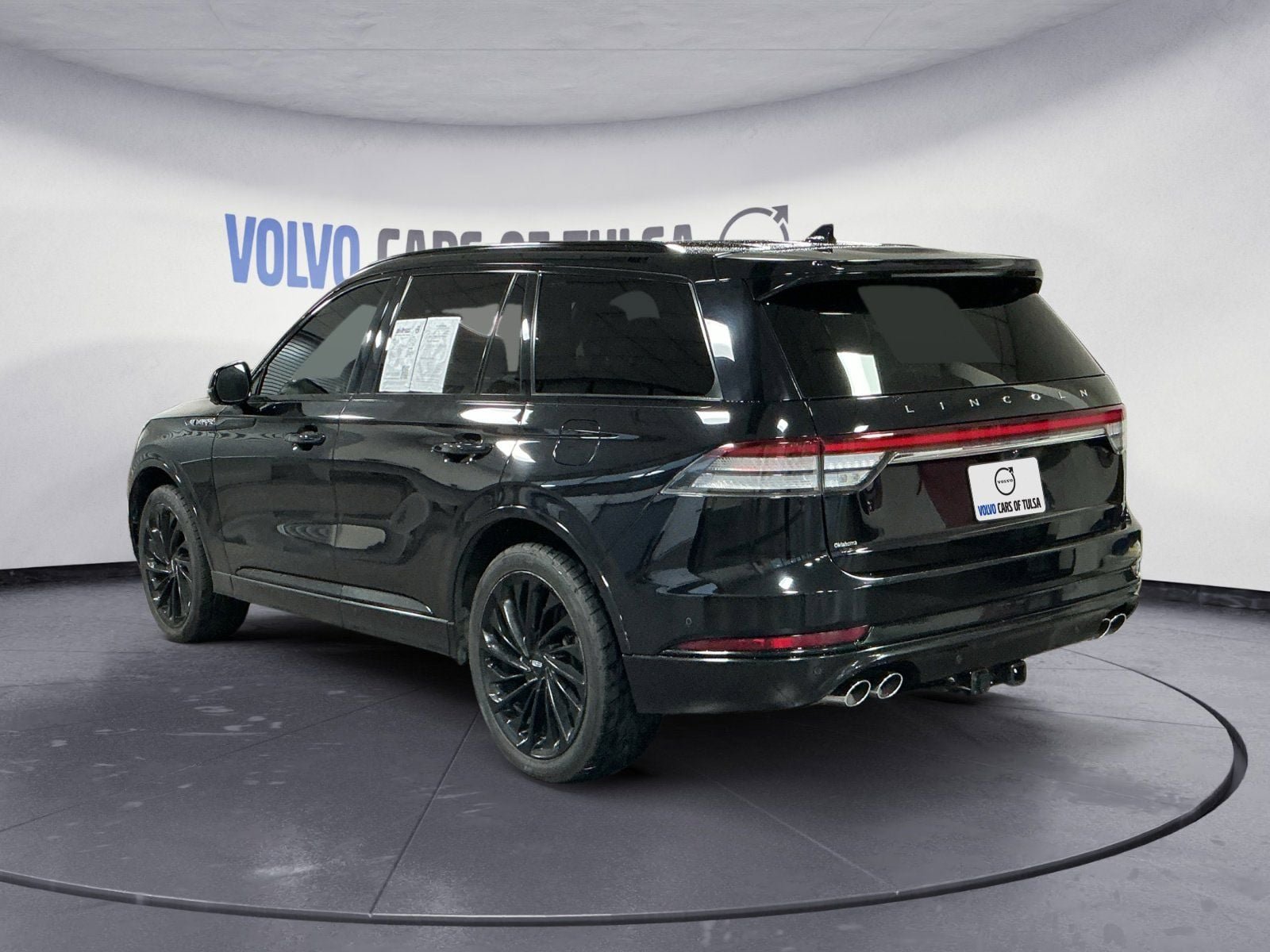 Certified 2023 Lincoln Aviator Reserve w/ Jet Appearance Package AWD/4WD image 3
