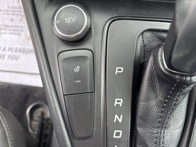 Used 2017 Ford Focus SE w/ SE Winter Package image 34