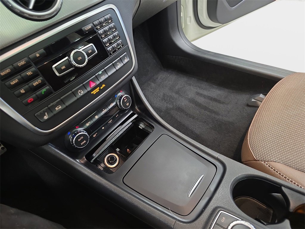 Used 2015 Mercedes-Benz GLA 250 4MATIC image 28