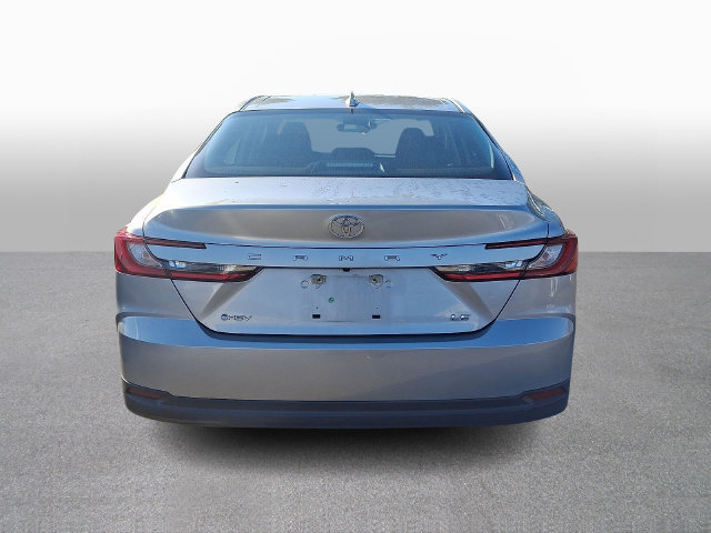 Used 2025 Toyota Camry LE FWD image 5