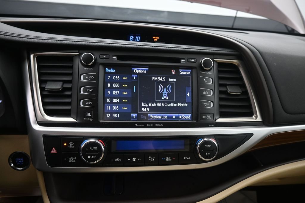 Used 2018 Toyota Highlander Limited Platinum AWD/4WD image 19