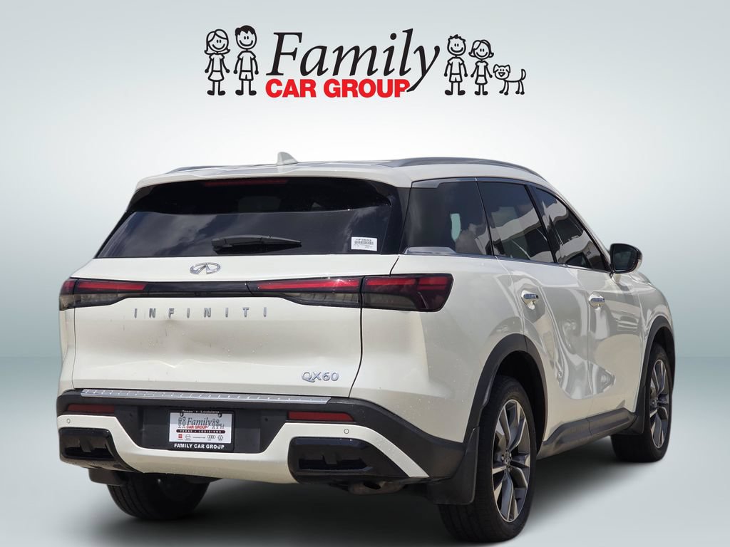 Used 2023 INFINITI QX60 Luxe w/ Performance Audio Package FWD image 4