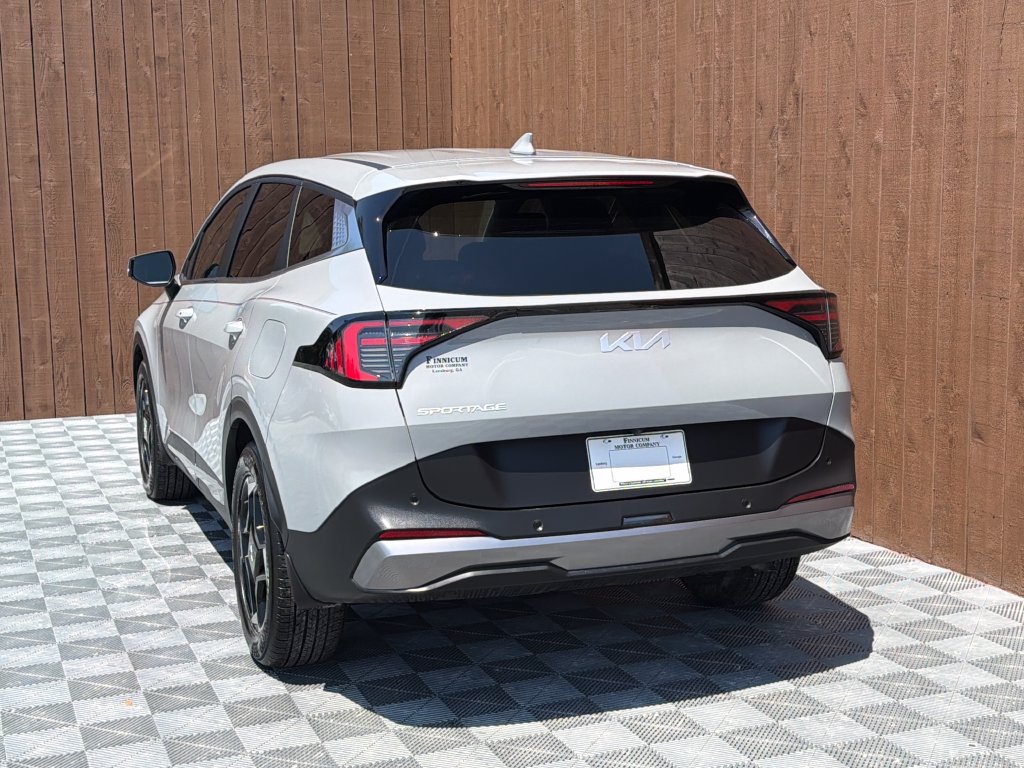 Used 2026 Kia Sportage EX FWD image 15