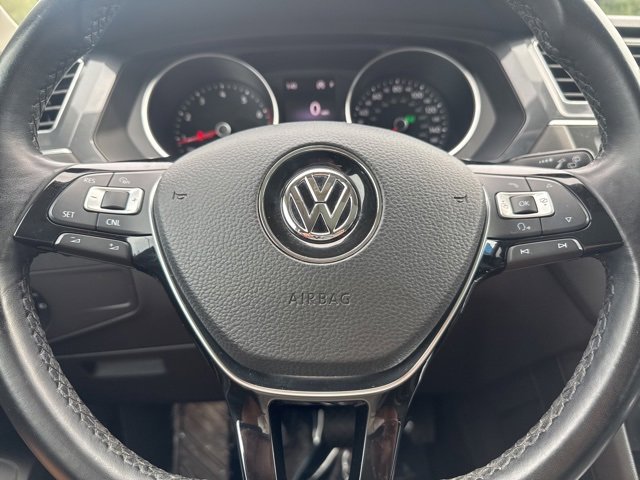 Used 2018 Volkswagen Tiguan SE w/ Panoramic Sunroof Package image 22