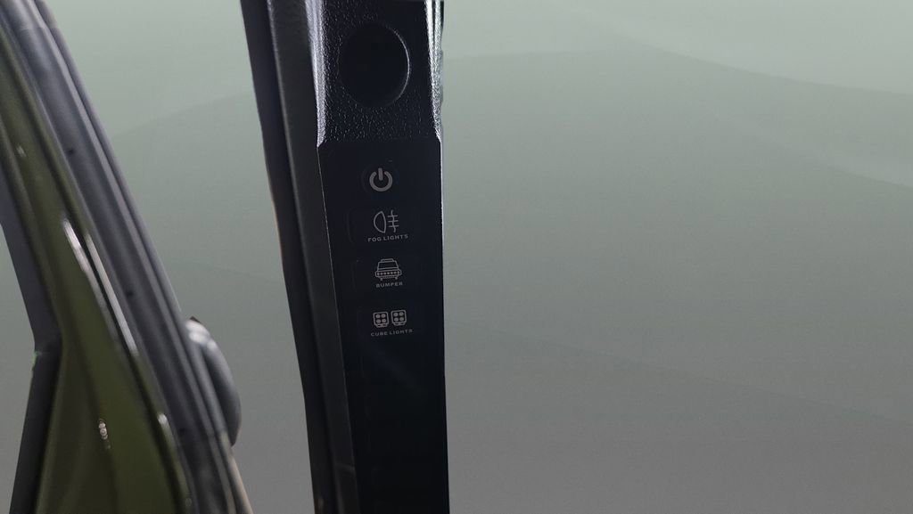 Used 2022 Jeep Wrangler Willys image 10