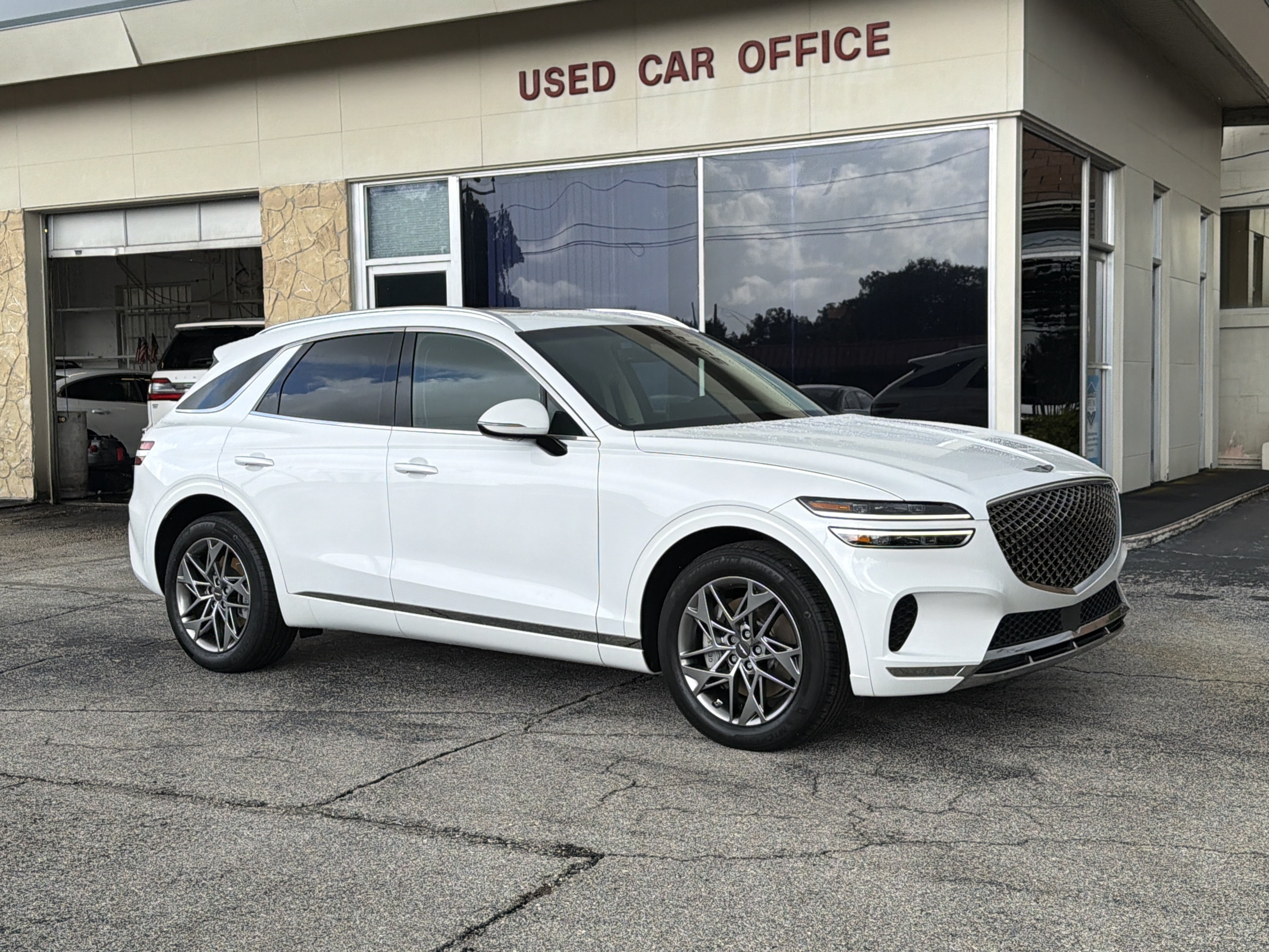Used 2024 Genesis GV70 2.5T w/ Select Package AWD/4WD video 1
