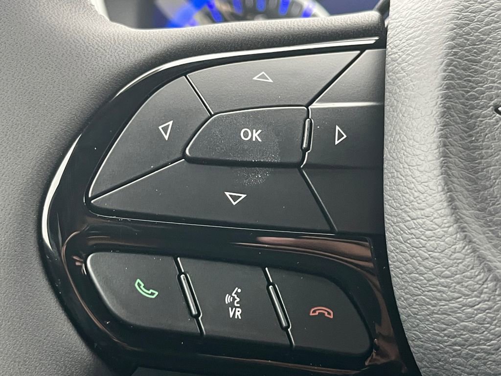 New 2026 Chrysler Pacifica Limited image 11