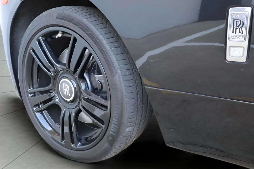 Certified 2015 Rolls-Royce Wraith RWD image 17