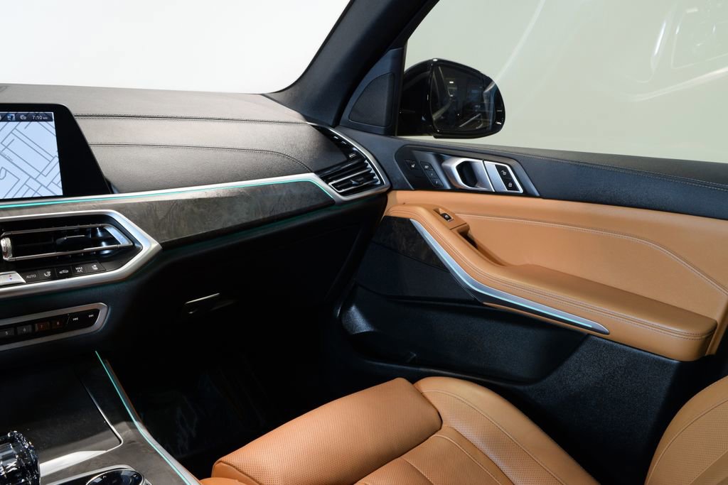 Used 2022 BMW X5 xDrive45e w/ Executive Package image 17