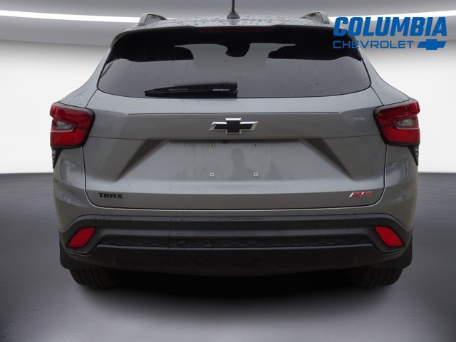Used 2025 Chevrolet Trax RS w/ Sunroof Package FWD image 4