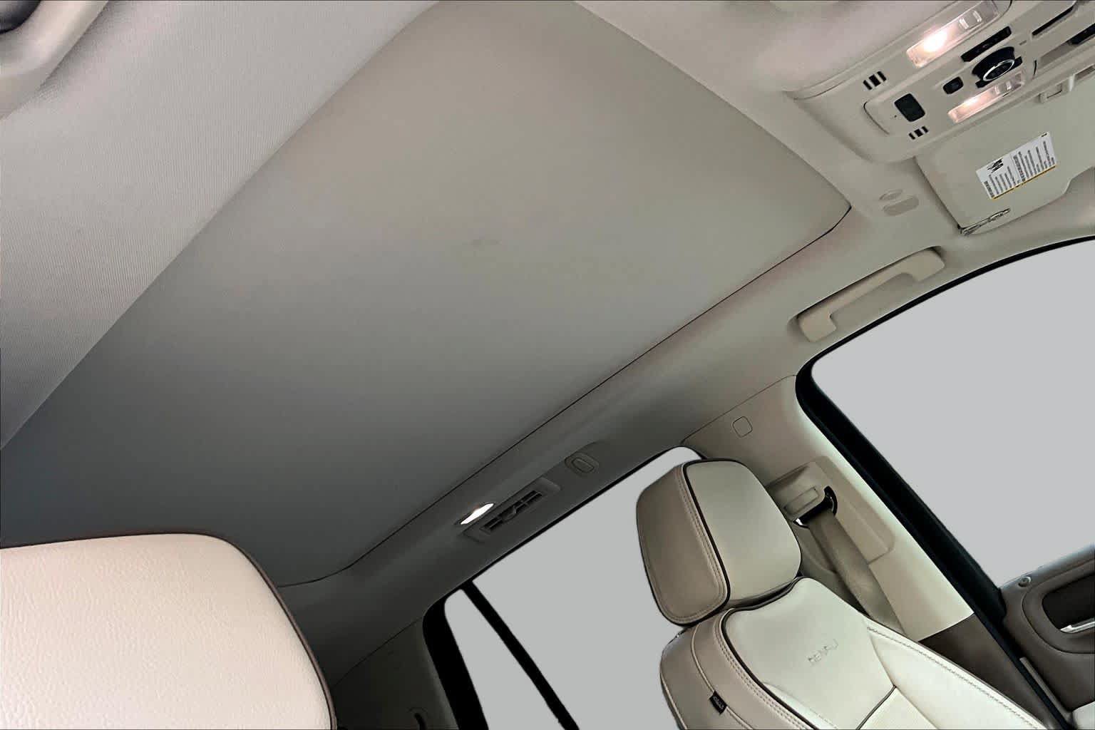 Used 2023 GMC Yukon Denali w/ LPO, Floor Liner Package AWD/4WD image 14