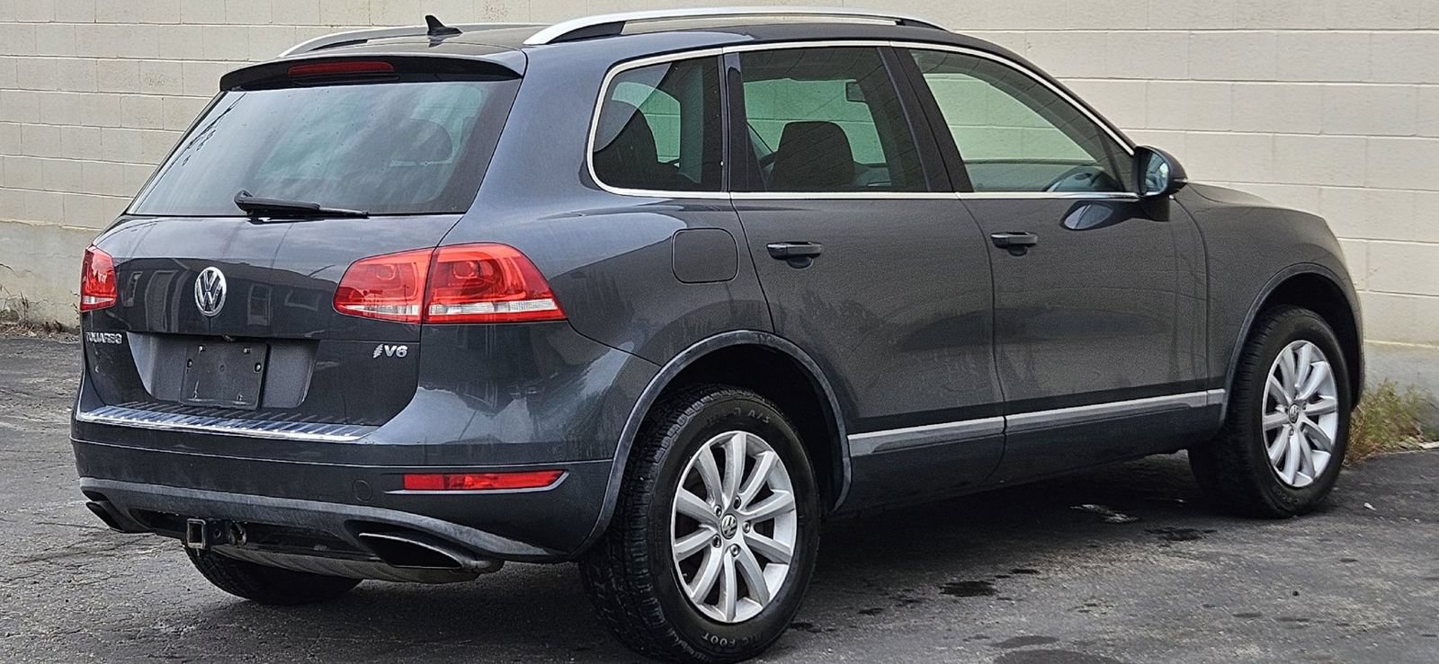 Used 2011 Volkswagen Touareg Sport AWD/4WD image 5