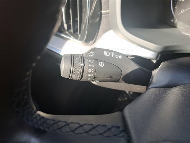 Used 2022 Volvo S60 B5 R-Design w/ Climate Package image 19