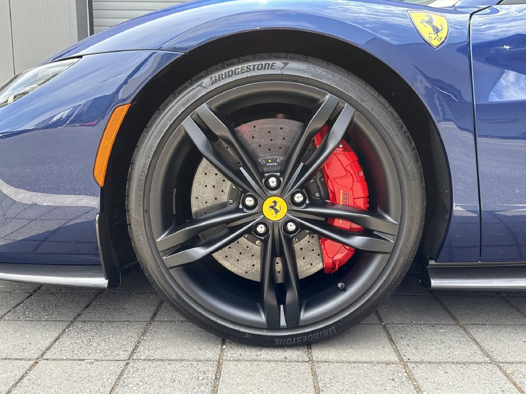 Used 2024 Ferrari 296 GTS RWD image 10