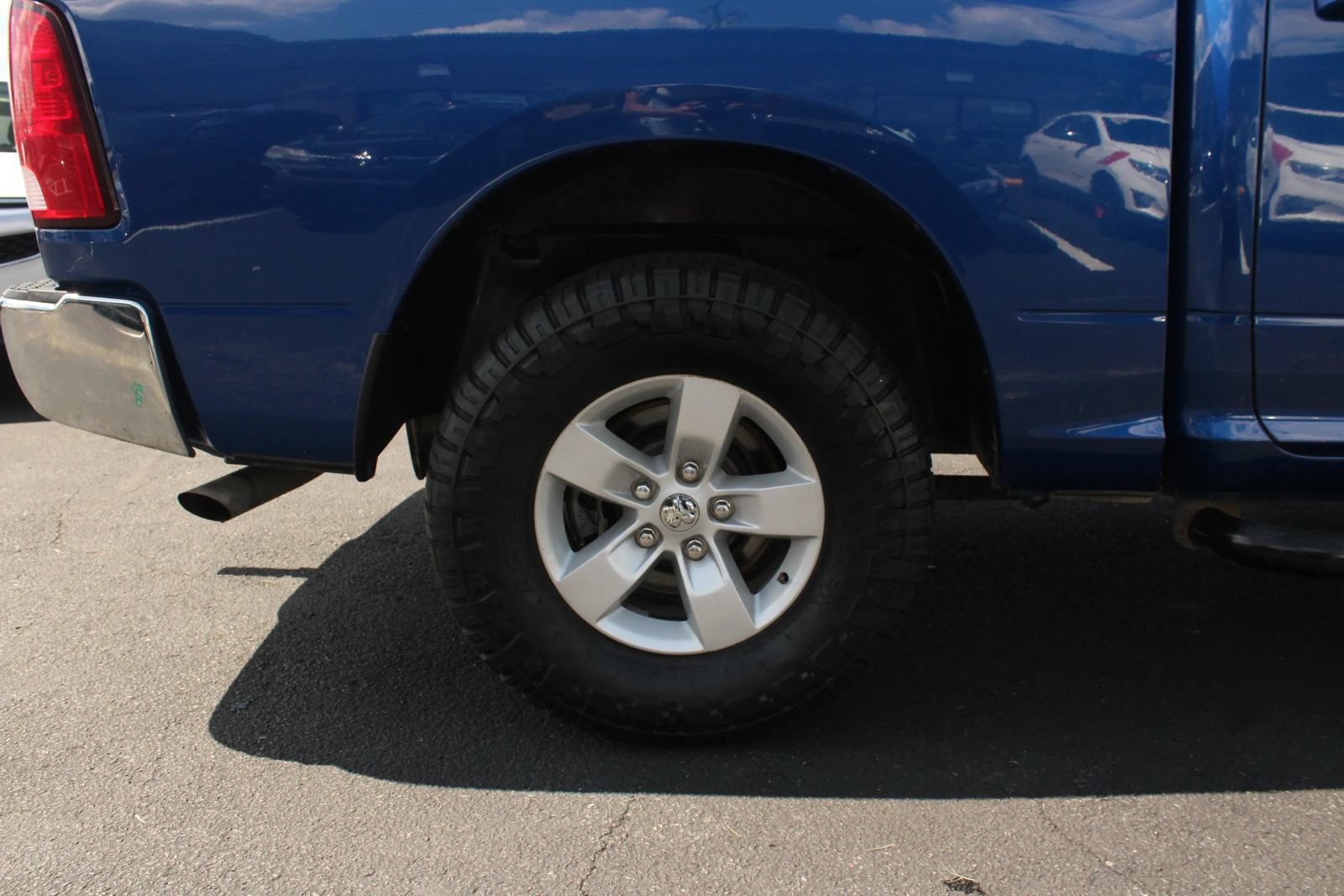 Used 2019 RAM 1500 Classic SLT w/ Luxury Group AWD/4WD image 10