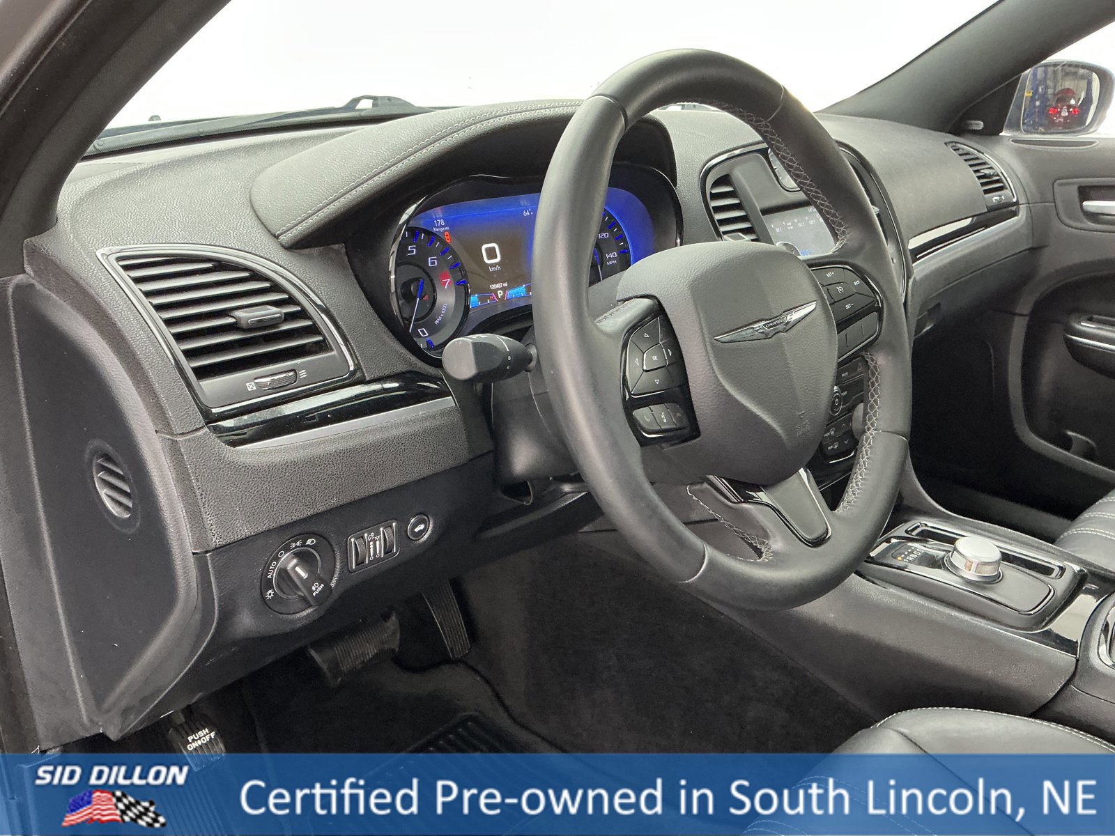 Used 2018 Chrysler 300 S image 12