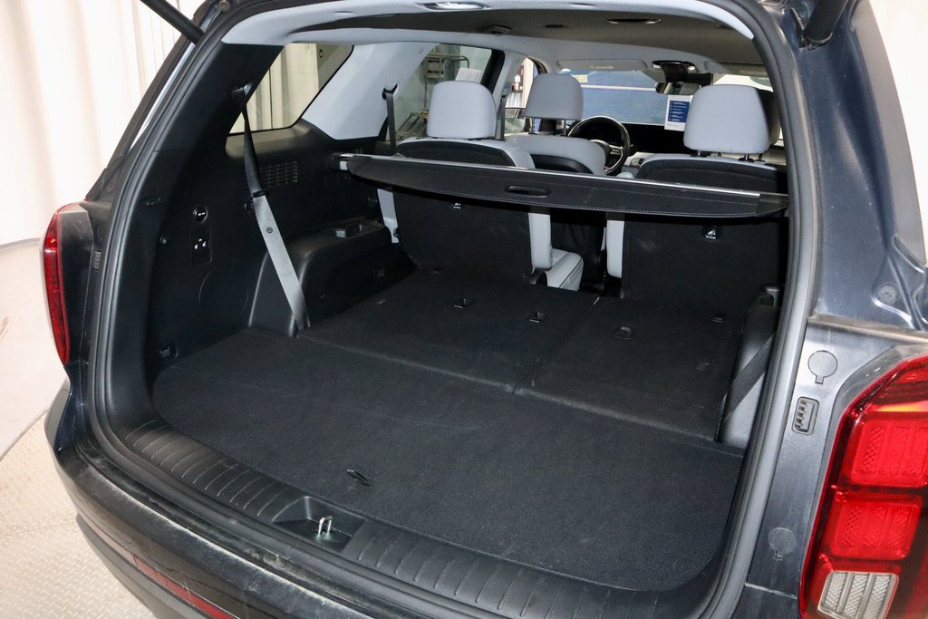 Used 2023 Hyundai Palisade SEL image 16