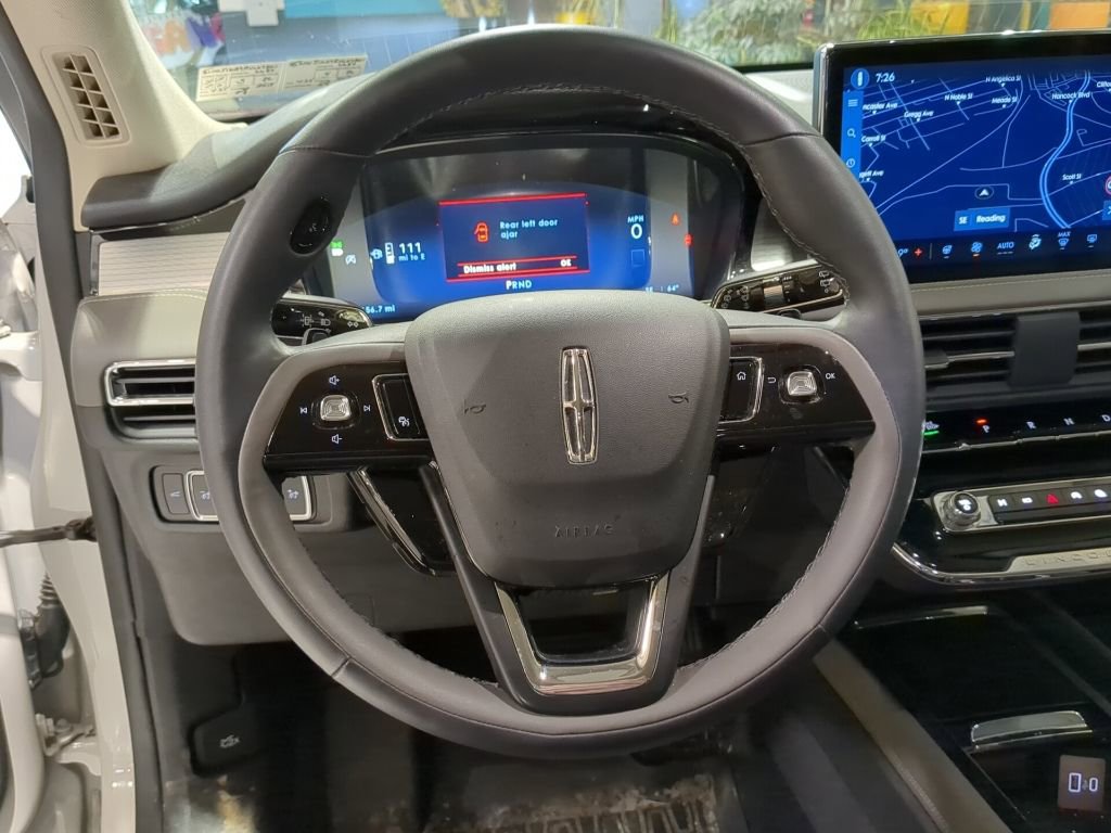 Used 2024 Lincoln Corsair AWD w/ Equipment Group 101A image 2