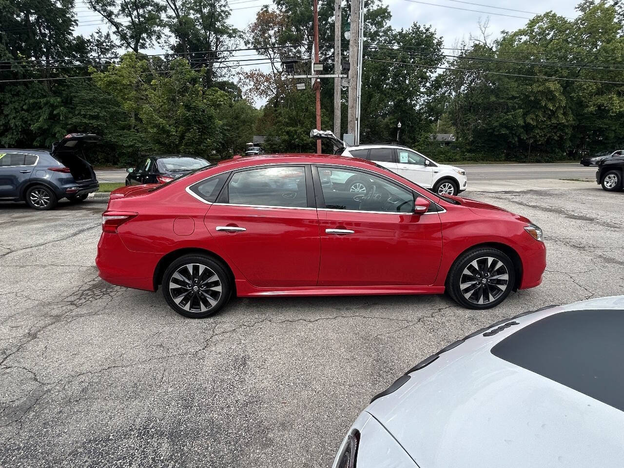 Used 2017 Nissan Sentra SR w/ Driver's Assist Package FWD image 13
