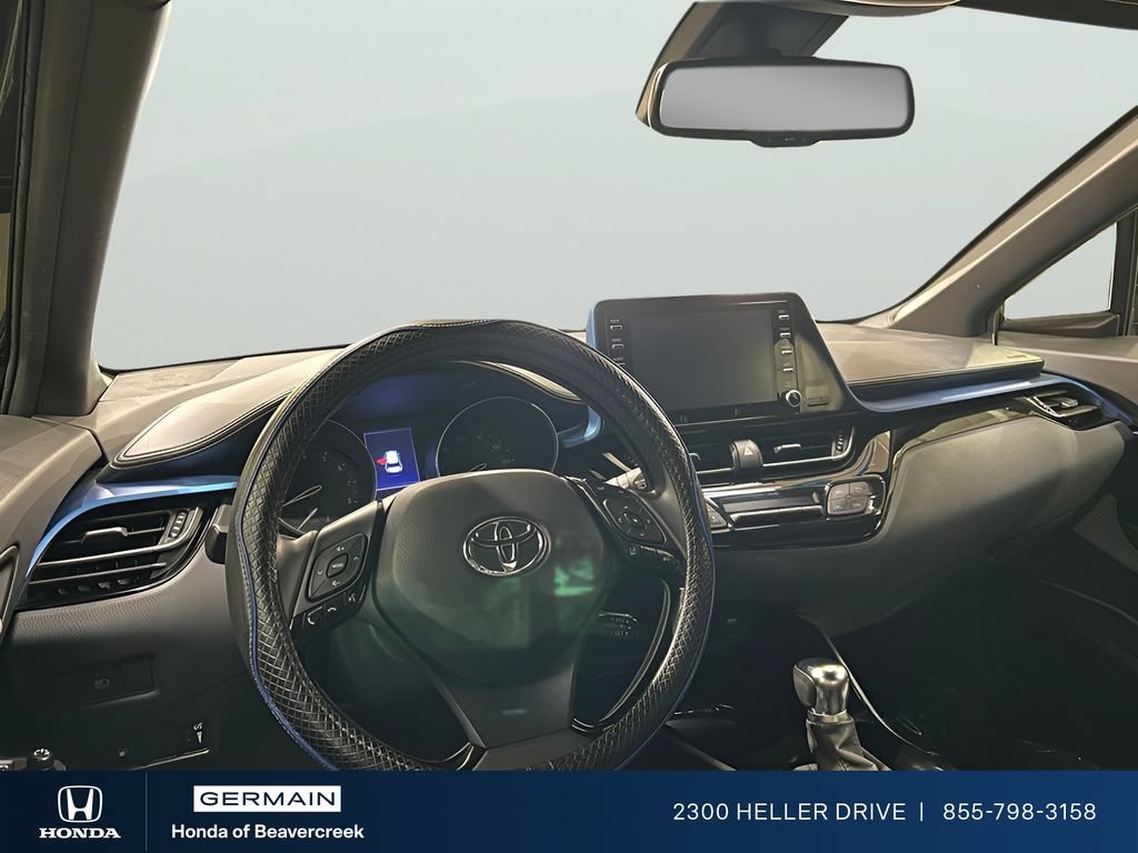 Used 2019 Toyota C-HR XLE FWD image 10