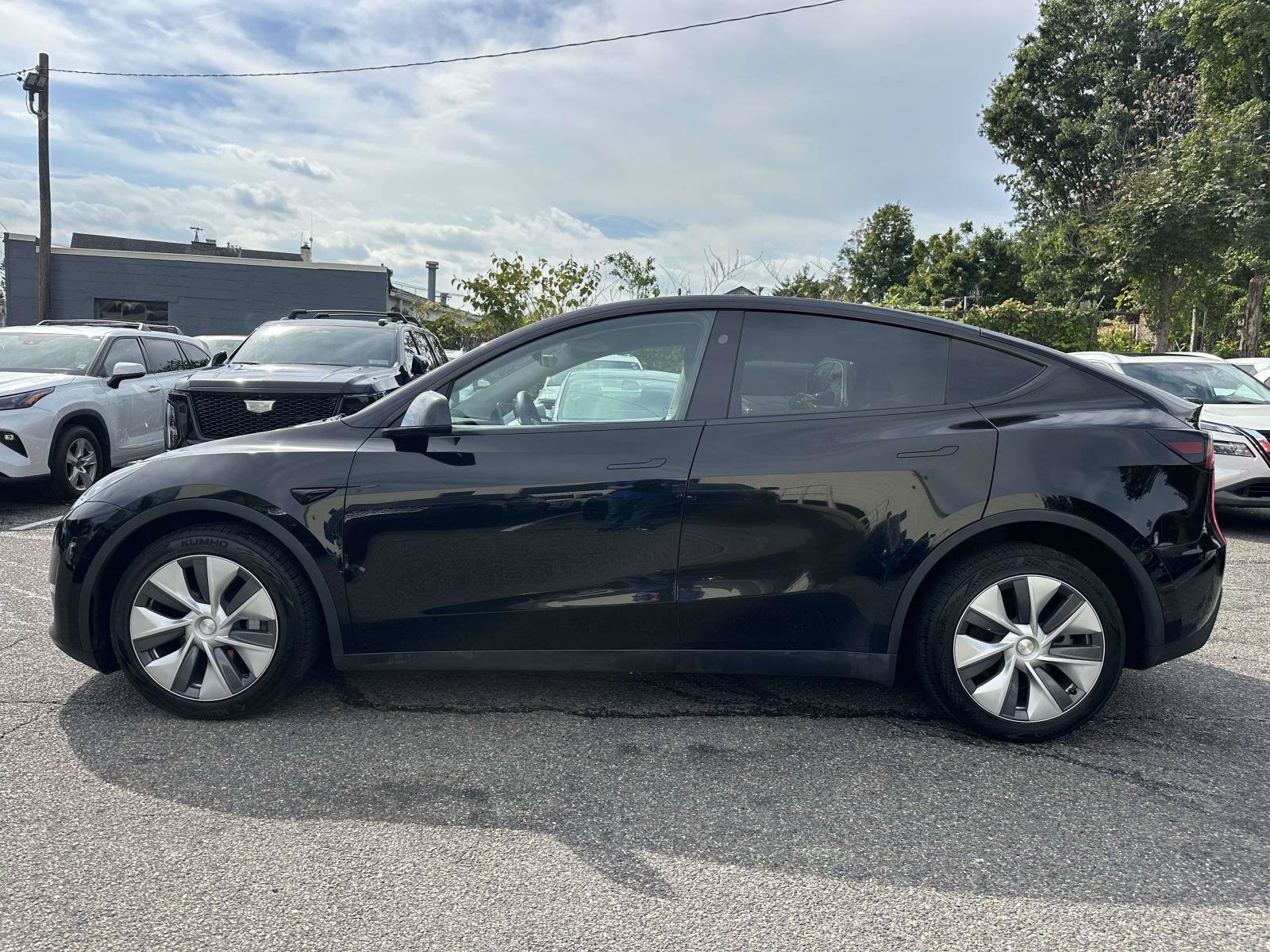 Used 2023 Tesla Model Y Long Range AWD/4WD image 6