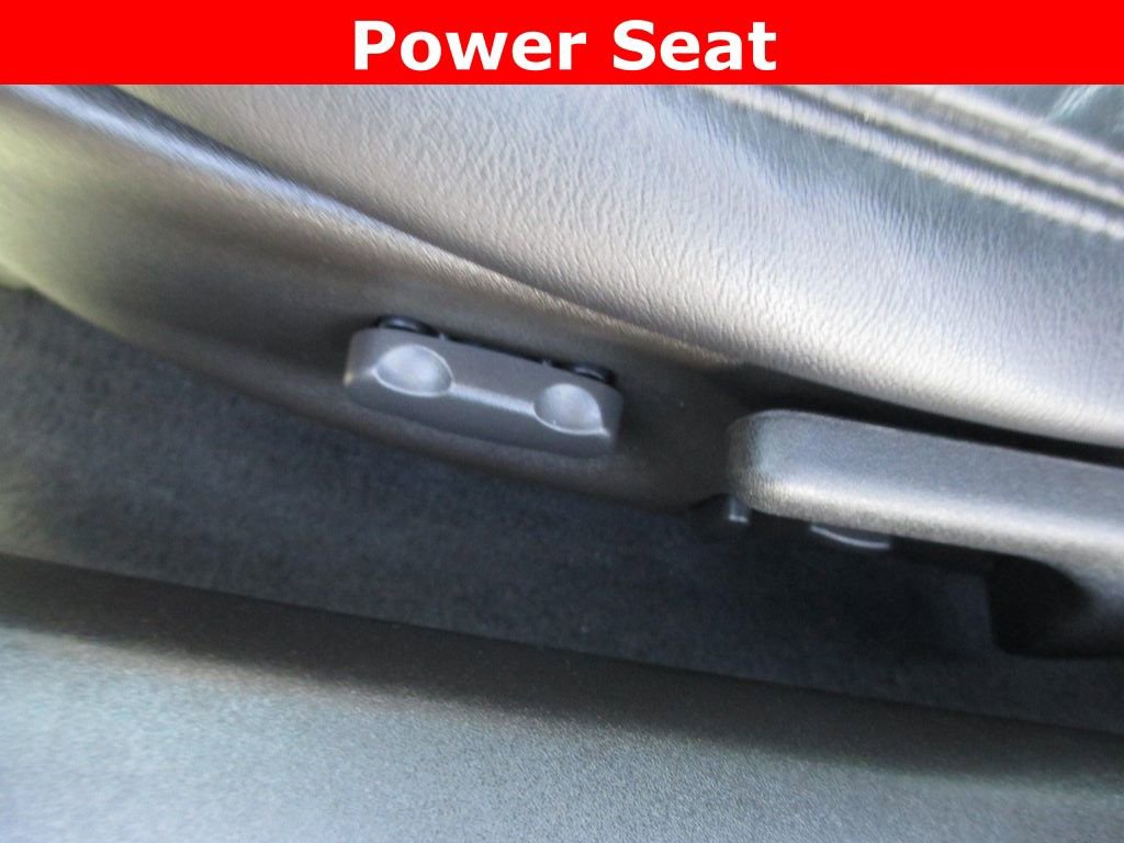 Used 2007 Chevrolet Corvette Convertible w/ Preferred Equipment Group image 16