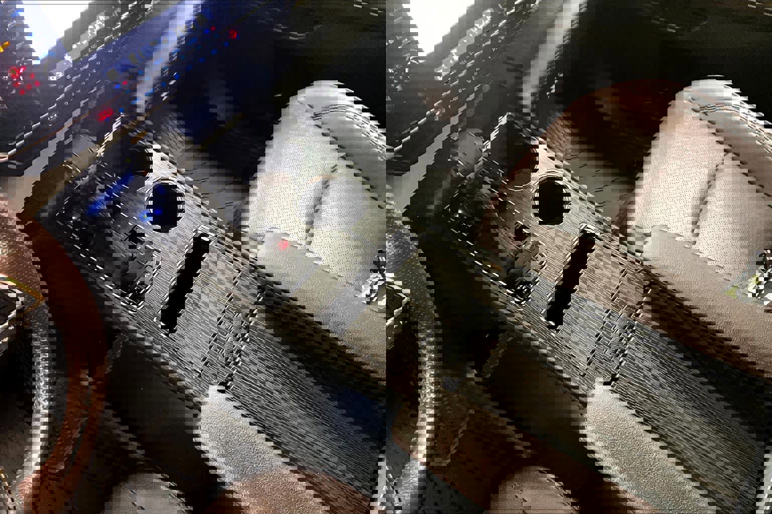 Used 2024 Toyota Sienna Platinum image 16