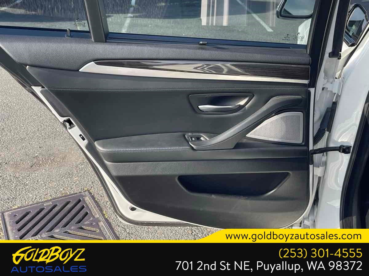 Used 2016 BMW 550i Sedan RWD image 15