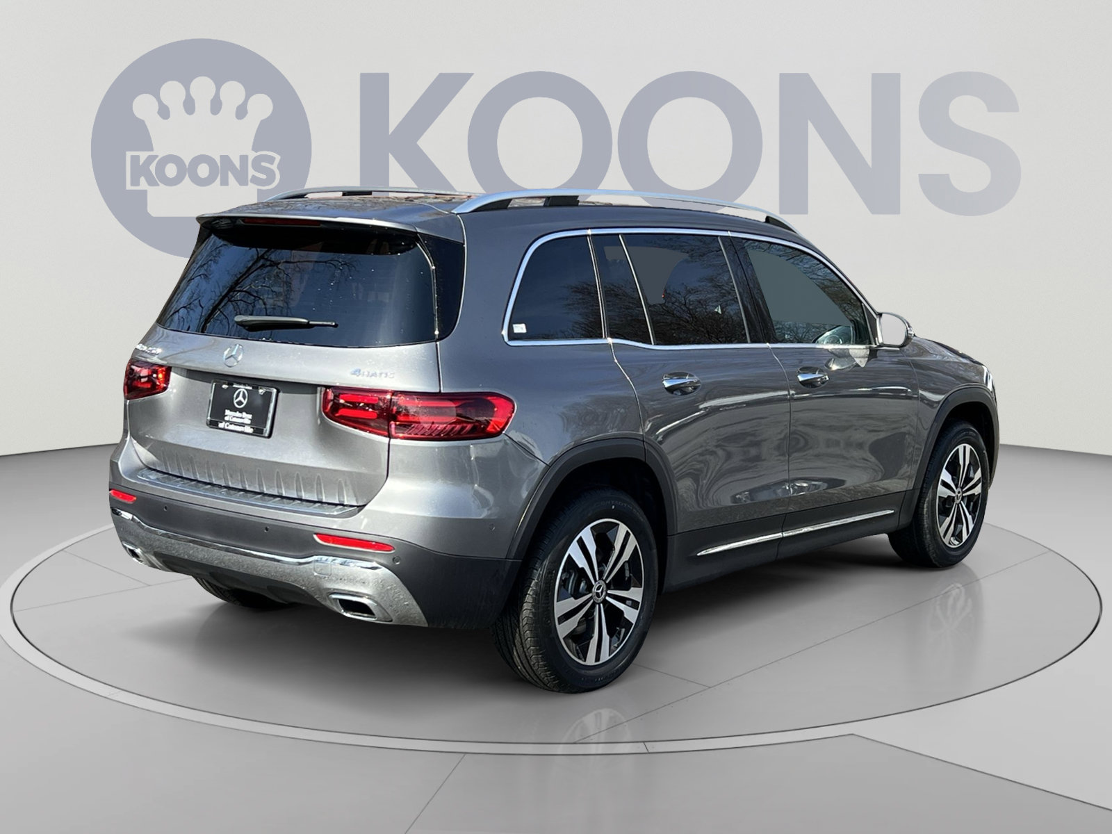 Used 2026 Mercedes-Benz GLB 250 4MATIC image 5