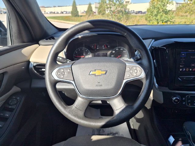 Used 2024 Chevrolet Traverse LS w/ Safety Package AWD/4WD image 17