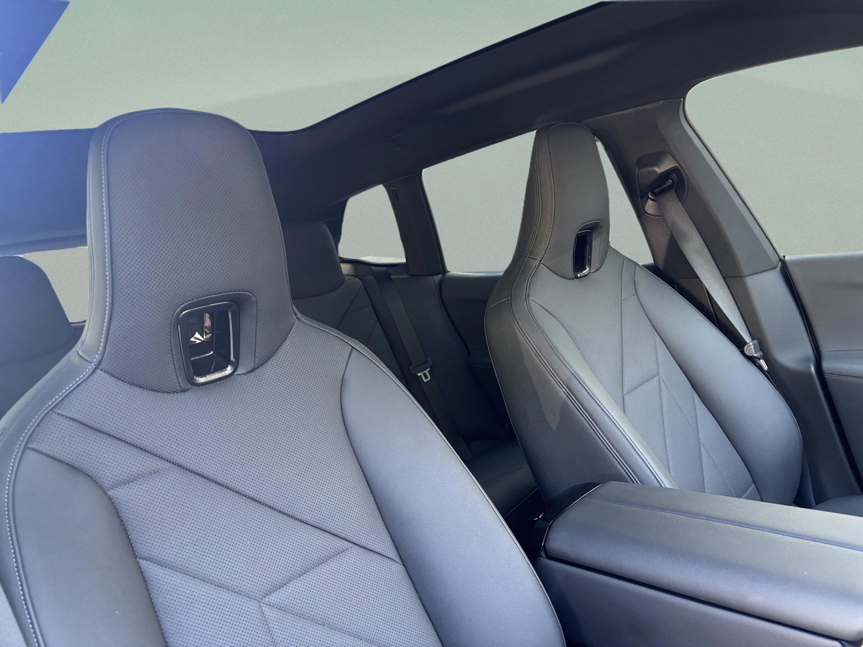 Used 2024 BMW iX xDrive50 AWD/4WD image 21