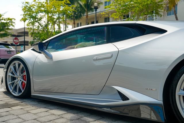Used 2015 Lamborghini Huracan LP 610-4 AWD/4WD image 19