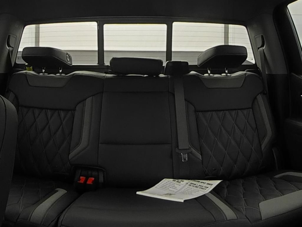 New 2026 Chevrolet Silverado 1500 RST AWD/4WD image 10