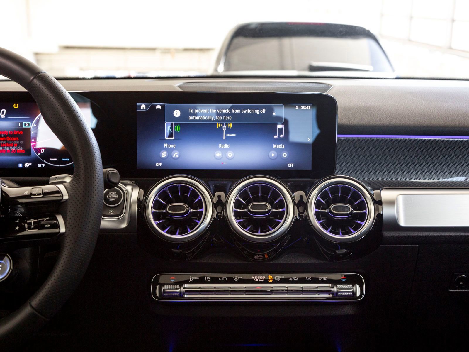 New 2025 Mercedes-Benz GLB 35 AMG 4MATIC image 14