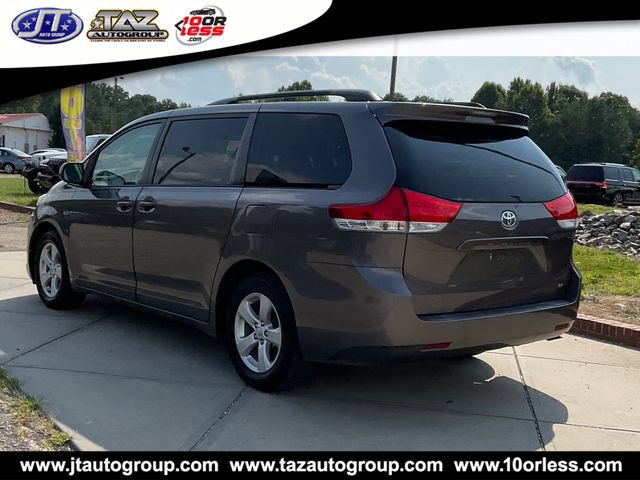 Used 2014 Toyota Sienna LE FWD image 5